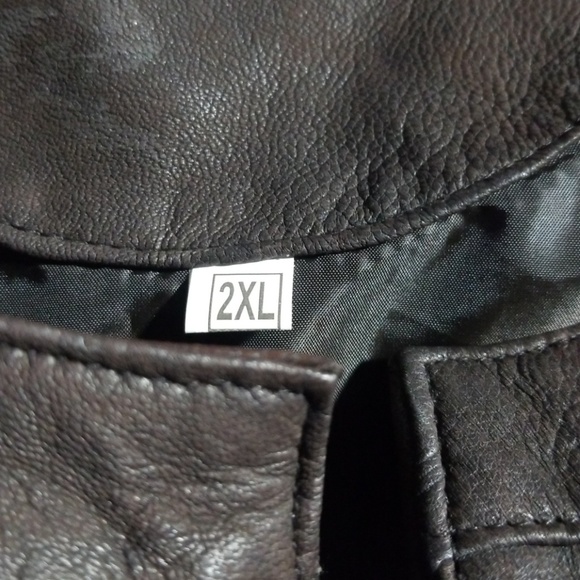 Plus size Leather Bomber Jacket - Picture 7 of 12